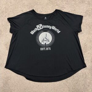 Authentic Disney Parks Silver Castle Graphic Women’s Plus Size 3X Black T-Shirt